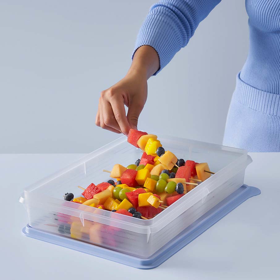 Tupperware® Snack-Stor® Large Airtight Food Storage Container